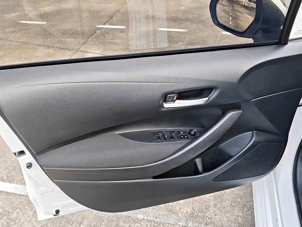 Toyota Corolla — миниатюра 17