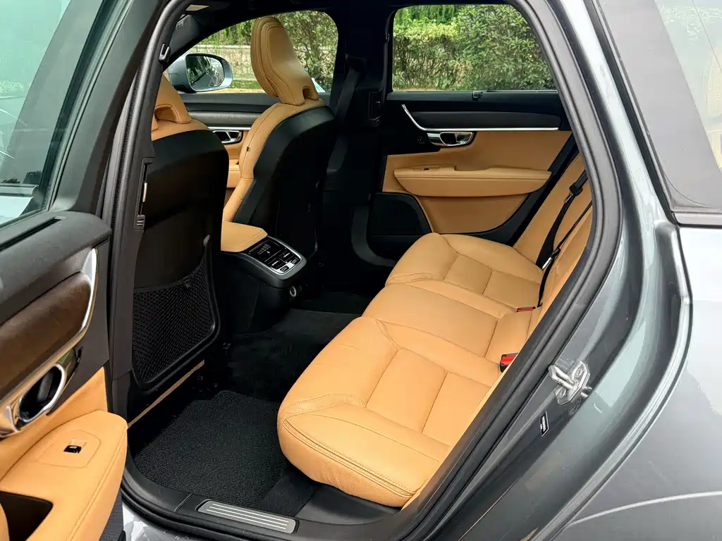 Volvo V90 — миниатюра 16