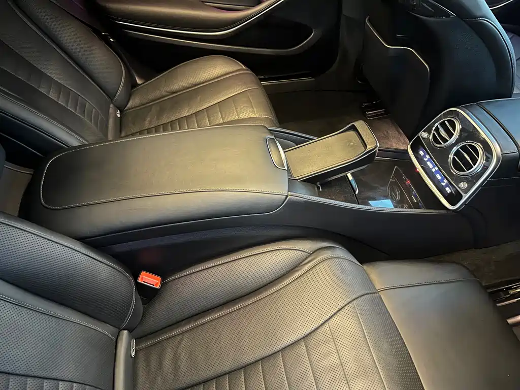 Mercedes-Benz S-Class — миниатюра 32