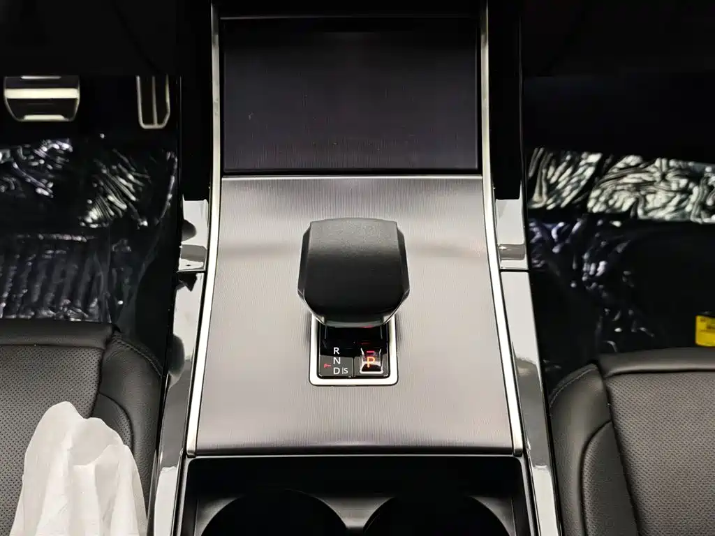 LAND ROVER RANGE ROVER STAR PULSE