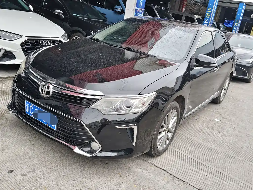 Toyota Camry 2017
