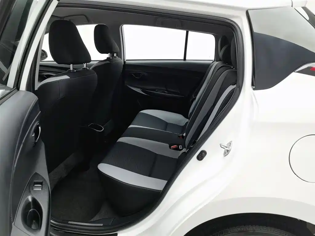 TOYOTA YARIS L ZHIXUAN