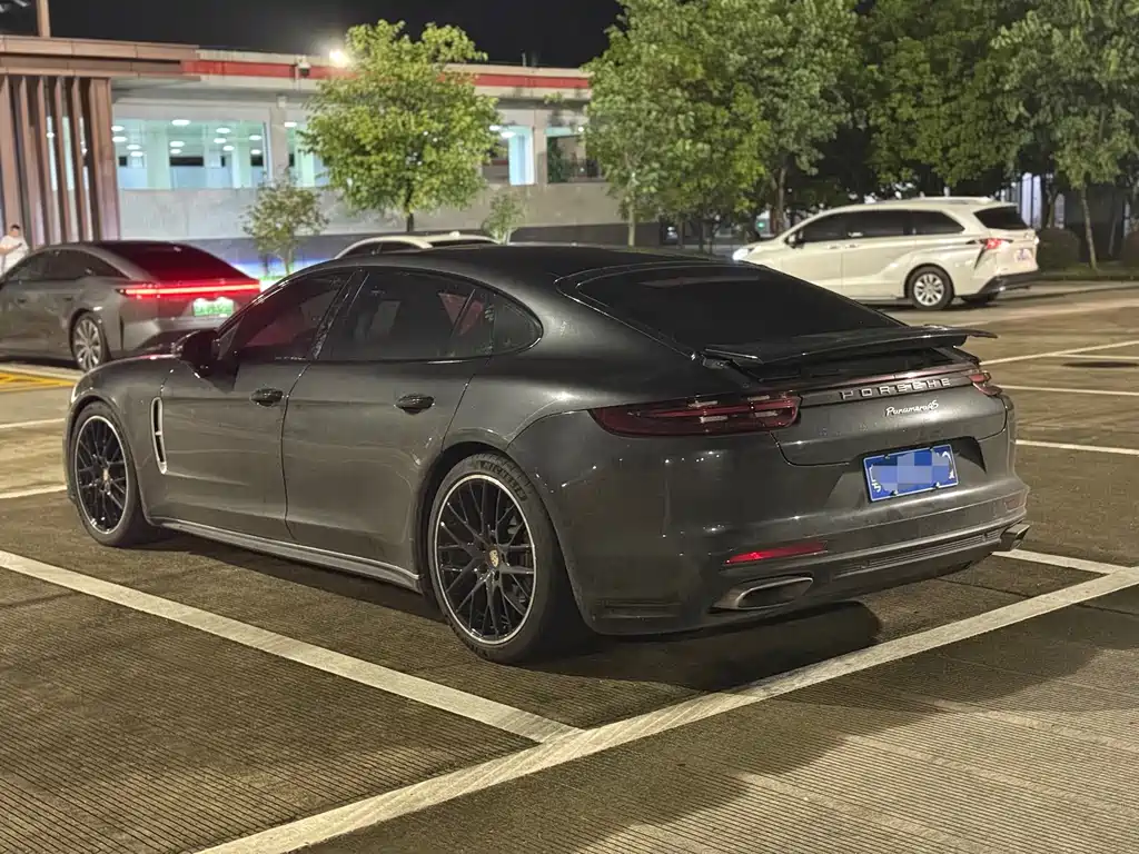 Porsche Panamera — миниатюра 6