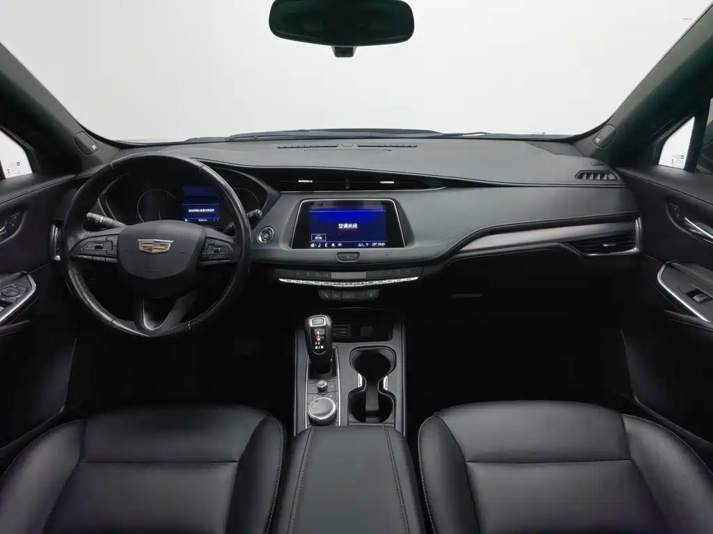 Cadillac XT4 — миниатюра 5
