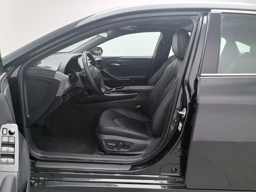 Toyota Avalon — миниатюра 10