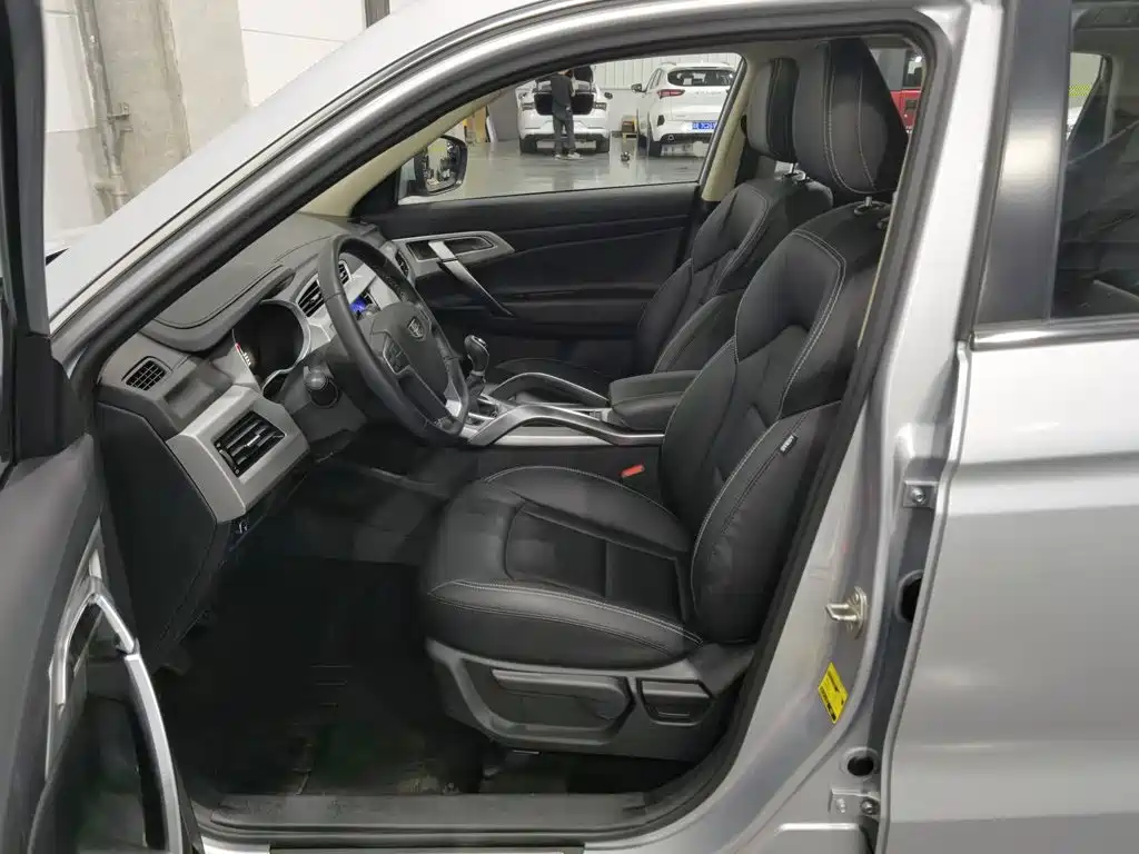 Geely Boyue — миниатюра 10