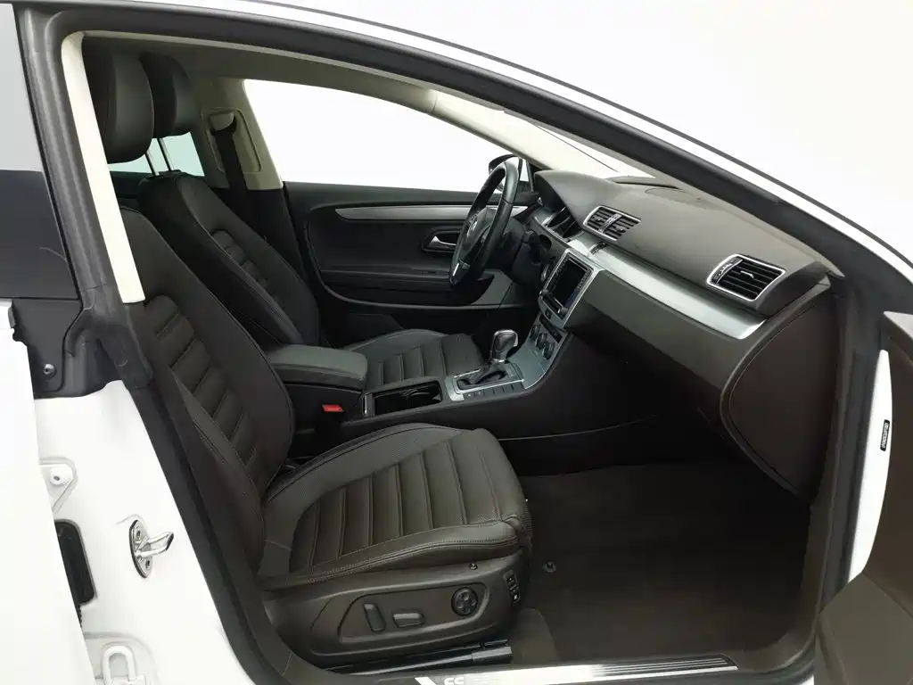 Volkswagen CC — миниатюра 23