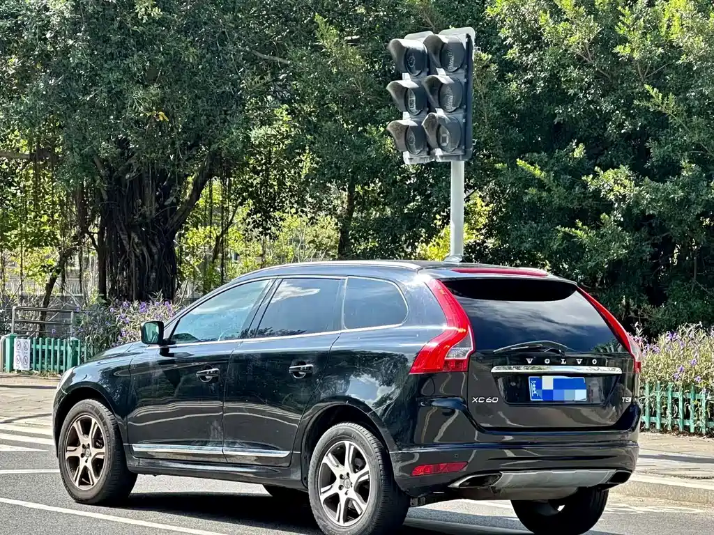 Volvo XC60 (Import) — миниатюра 4
