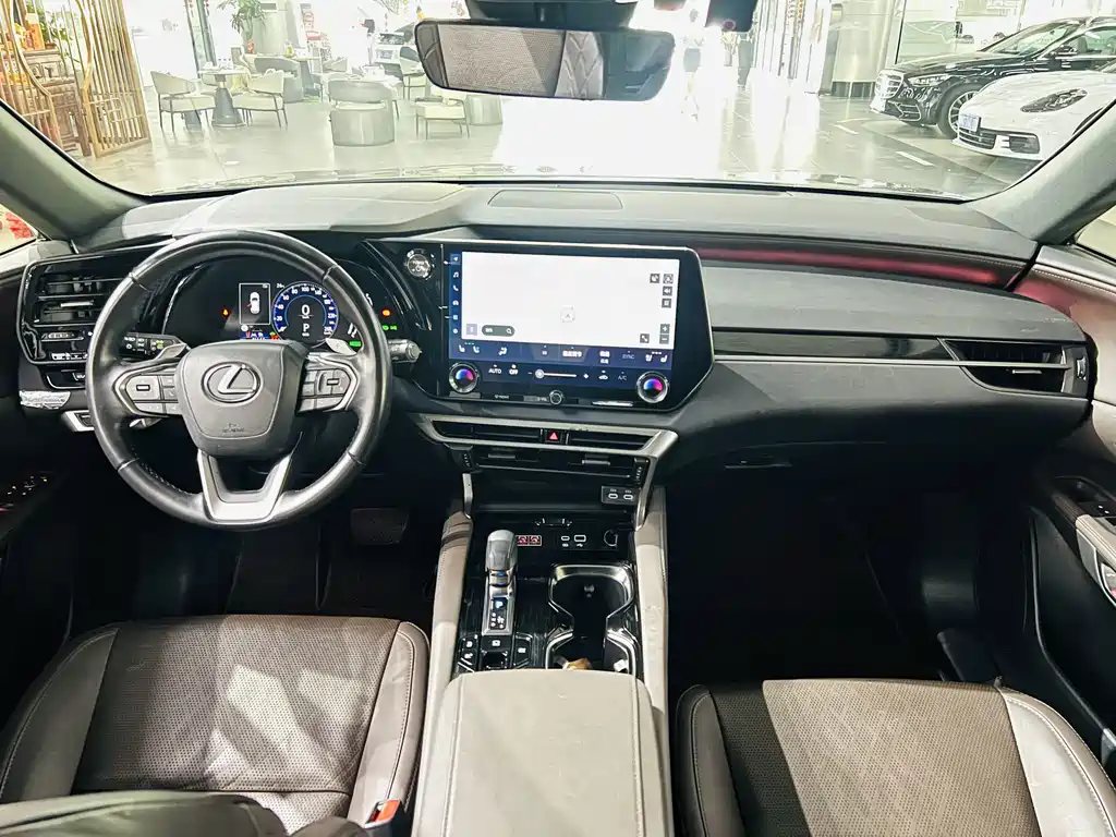 Lexus RX — миниатюра 5