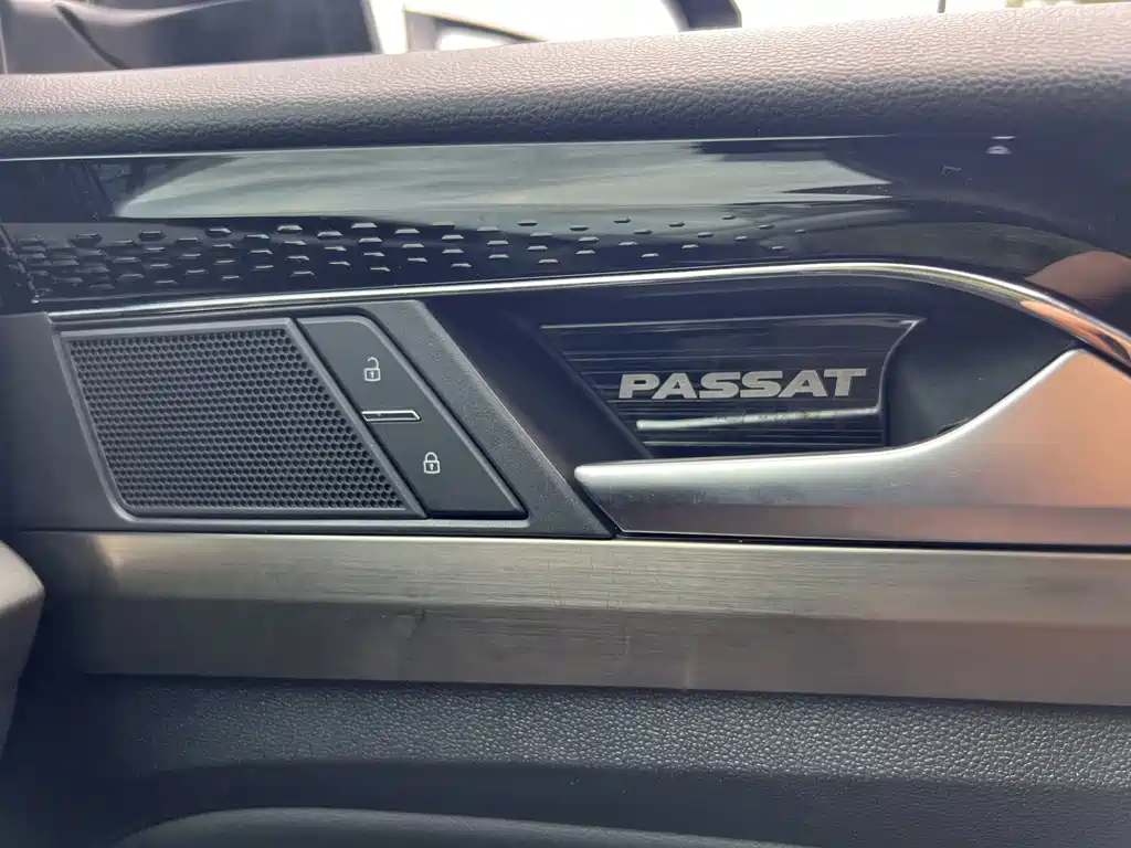 Volkswagen Passat — миниатюра 24