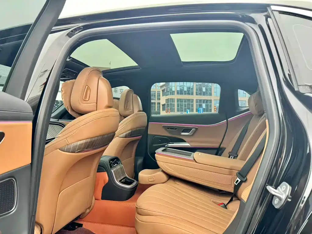 Mercedes-Benz E-Class E 2025 E 300 L Fashion Sport