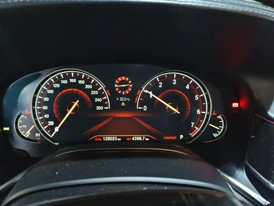 BMW 7 Series — миниатюра 3