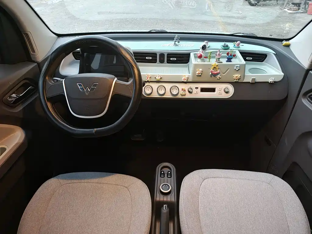 Wuling MINIEV — миниатюра 9