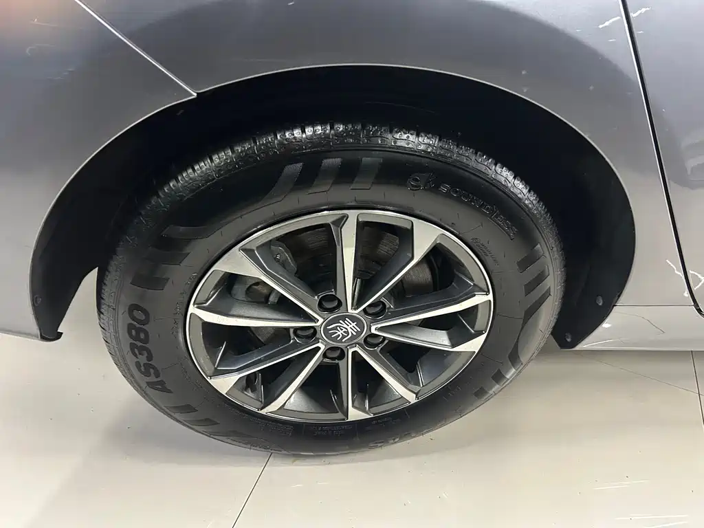 BYD Qin Plus 2023 — фото 21