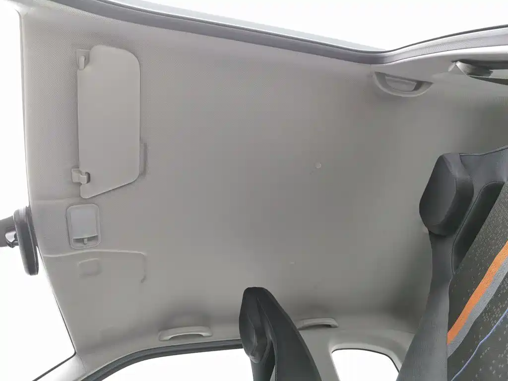 Wuling MINIEV — миниатюра 14