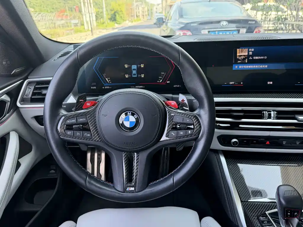 BMW M4 — миниатюра 7