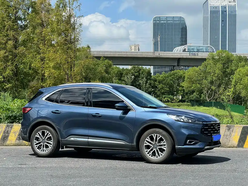 Ford Escape — миниатюра 3