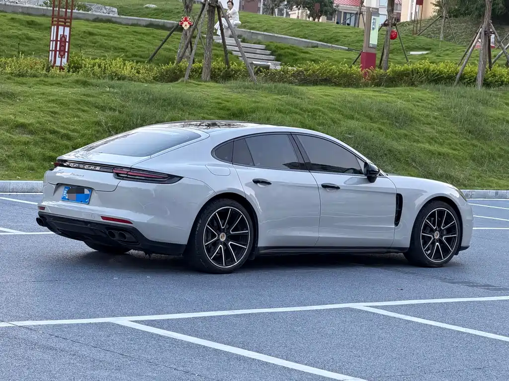 Porsche Panamera — миниатюра 4