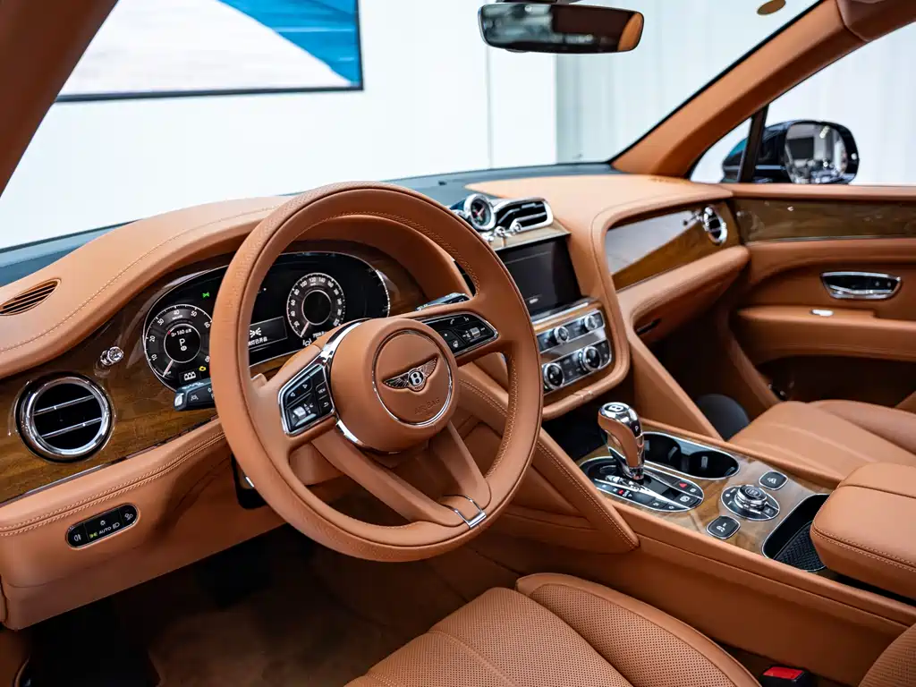 Bentley Bentayga — миниатюра 16