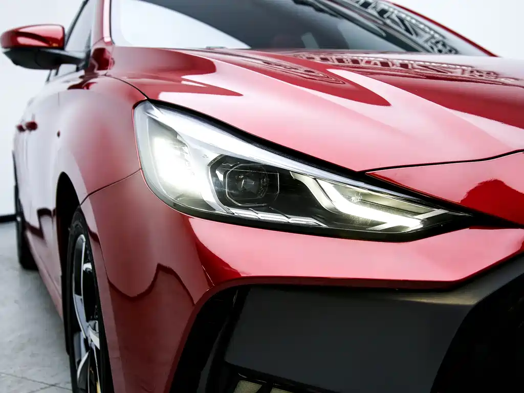 MG MG5 - фото 8