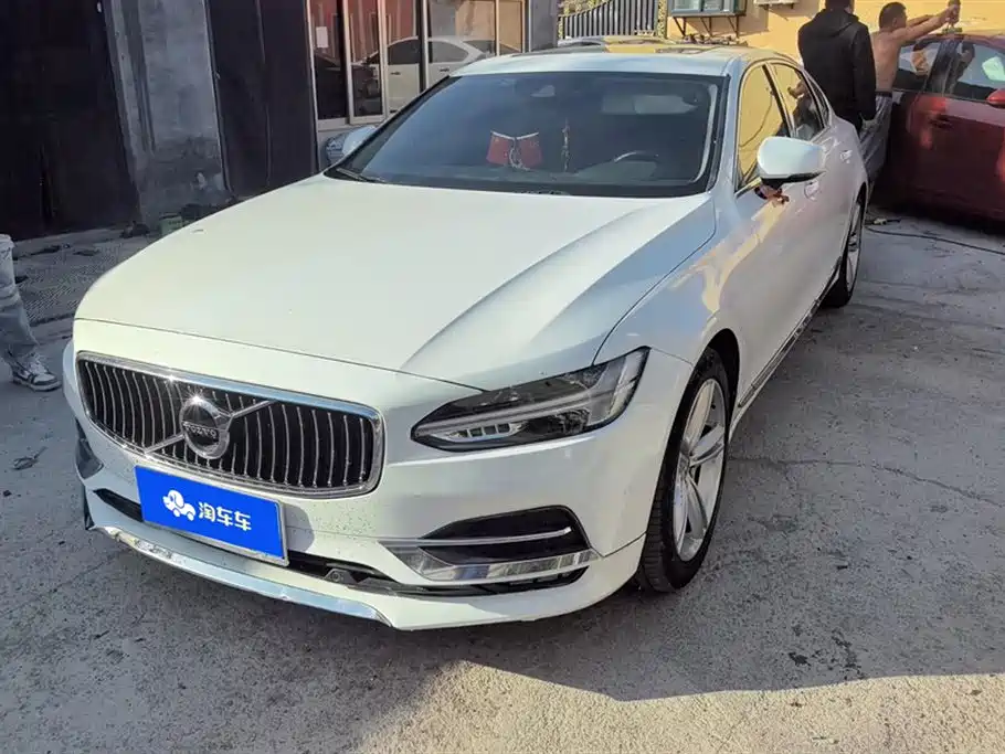 Volvo S90 2018