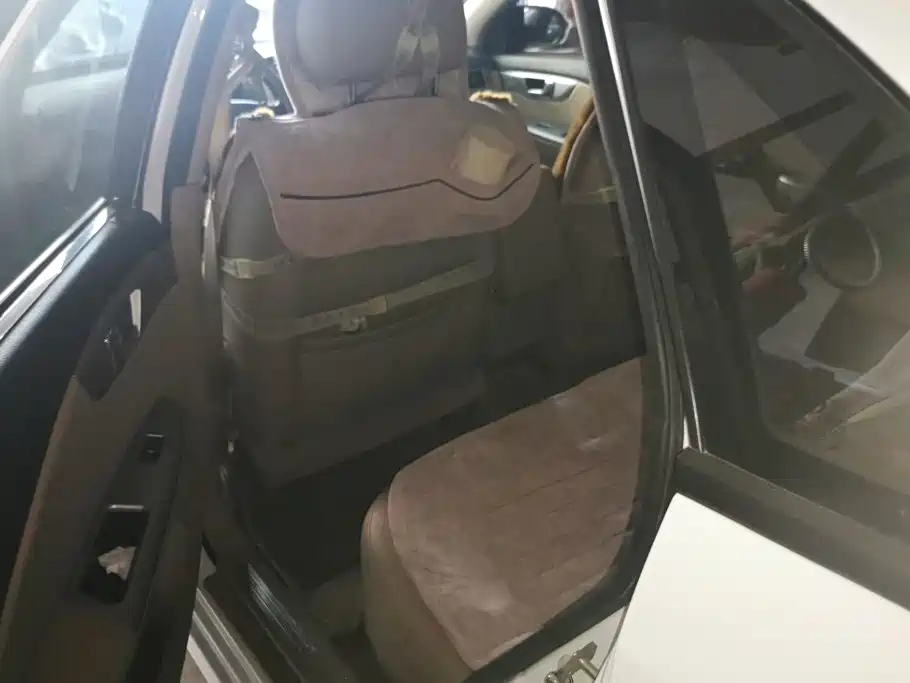 Buick Excelle — миниатюра 11