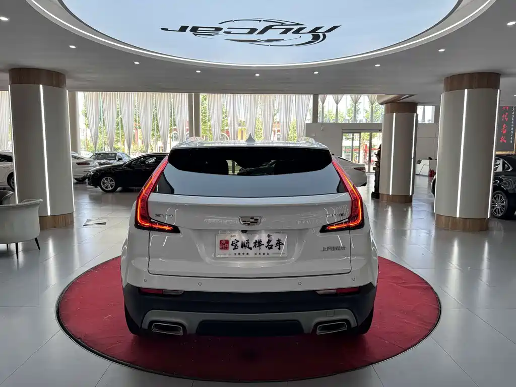 Cadillac XT4 2020 28T Lead