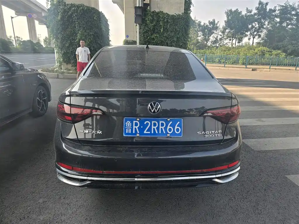 Volkswagen Sagitar 2023 300TSI DSG