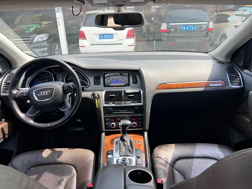Audi Q7 — миниатюра 15