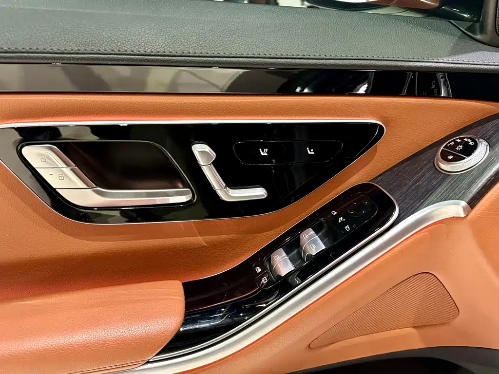 MERCEDES-BENZ S CLASS