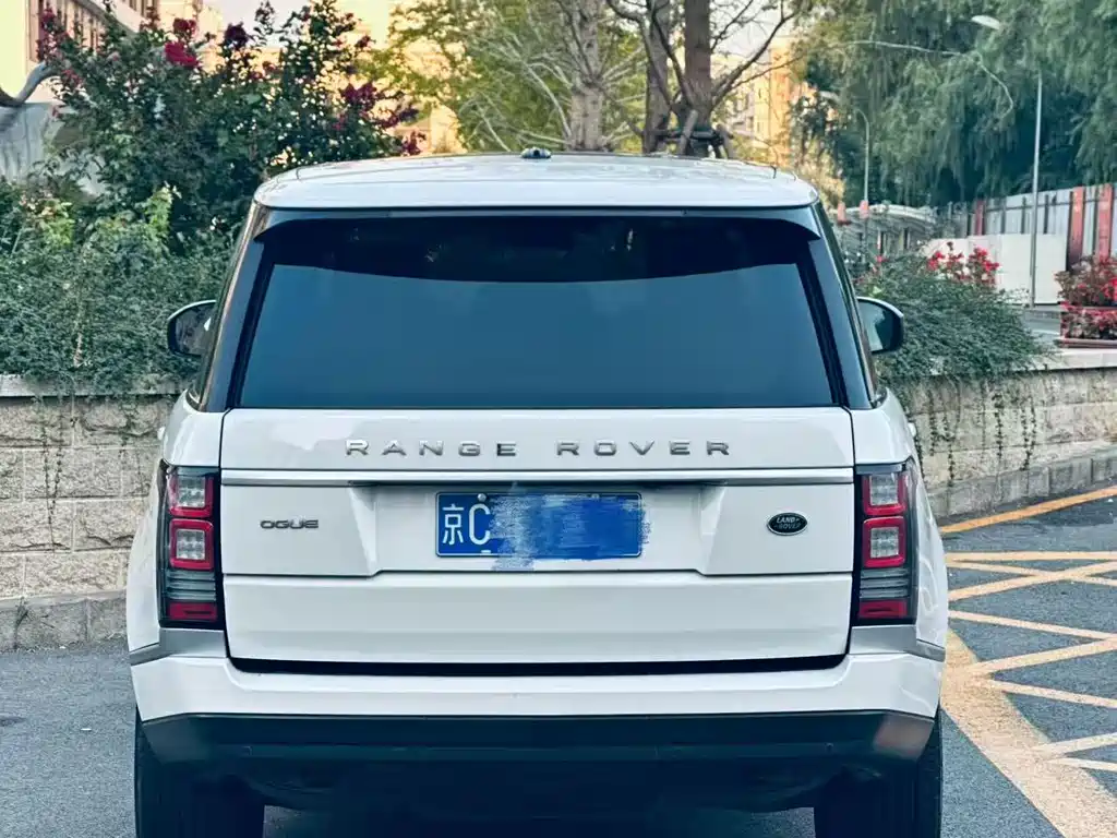 Land Rover Range Rover — миниатюра 4