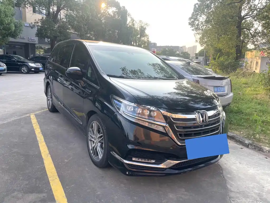 Honda Elysion — миниатюра 4