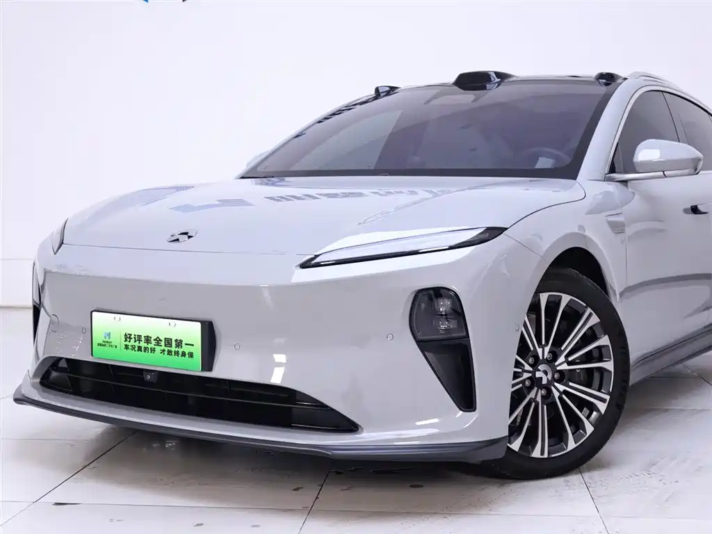NIO NIO ET5T