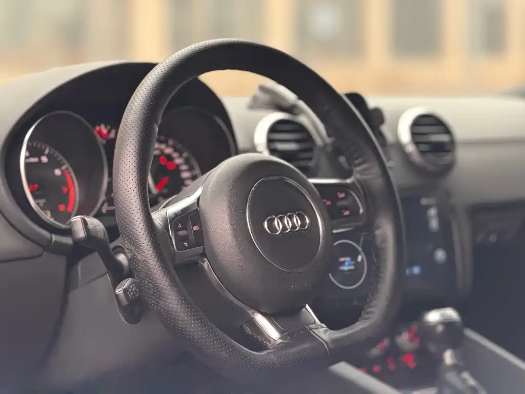 Audi TT 2011 TT Roadster 2.0TFSI
