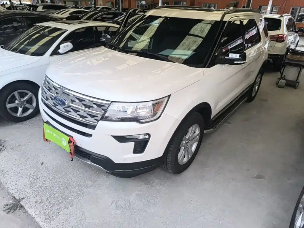 Ford Explorer (Import)