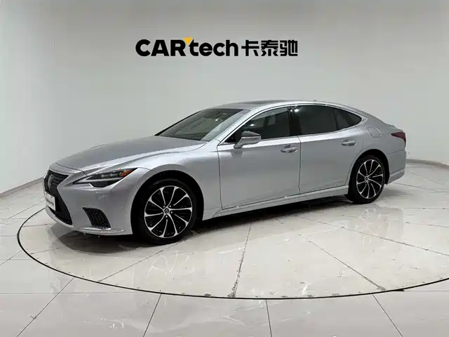 LEXUS LS 2021