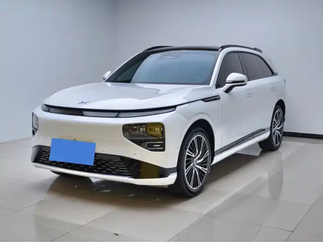 2022 Xpeng G9