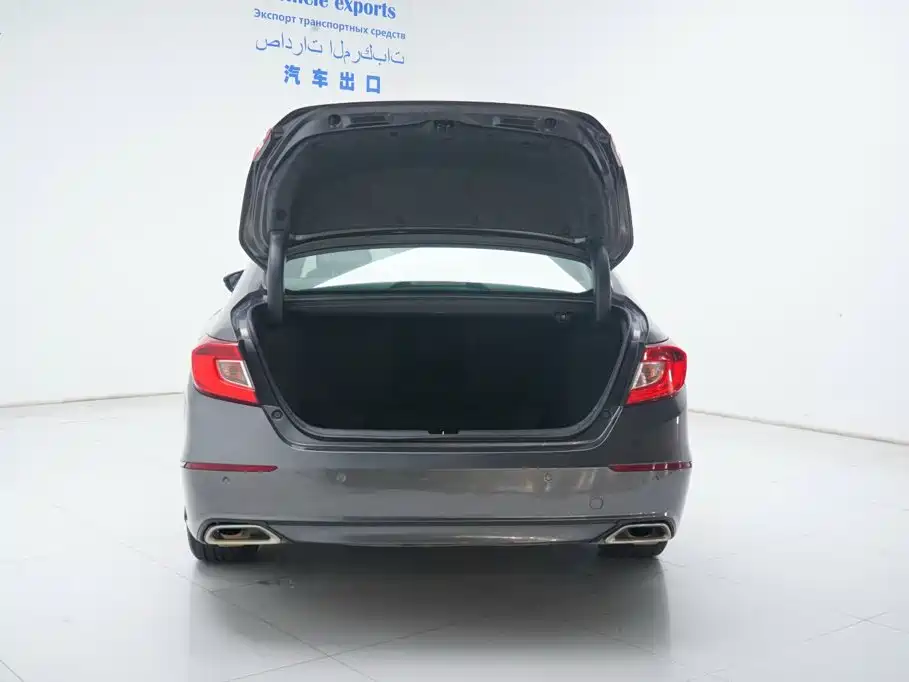 Honda Accord — миниатюра 8