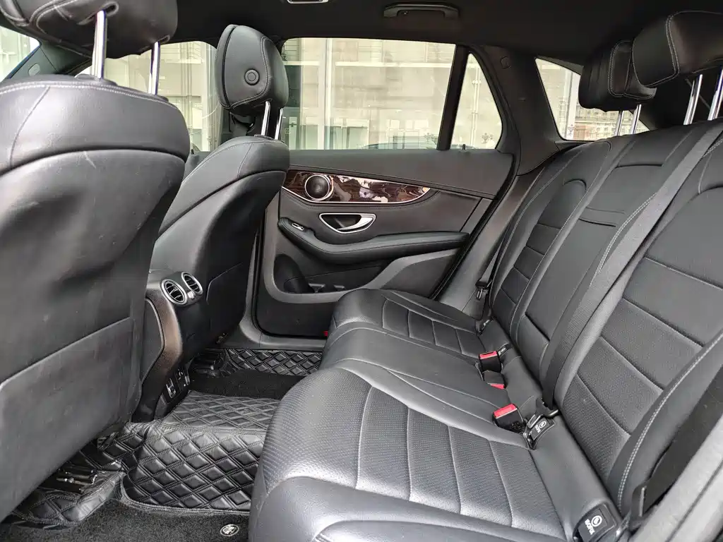 Mercedes-Benz GLC 2019 GLC 260 L 4MATIC