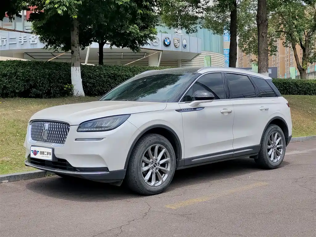 Lincoln Corsair 2020