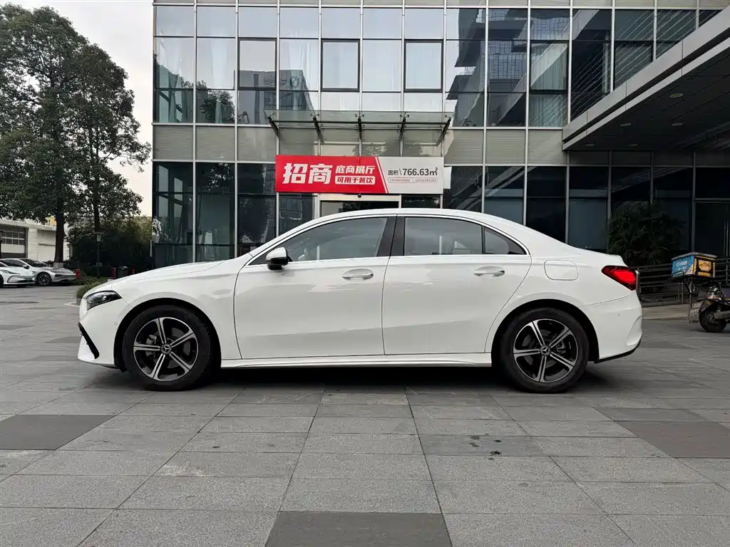 MERCEDES-BENZ A CLASS