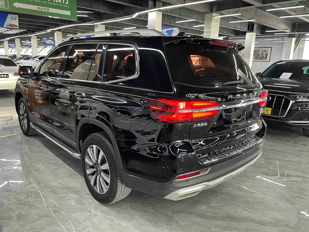 Roewe RX8 — миниатюра 7