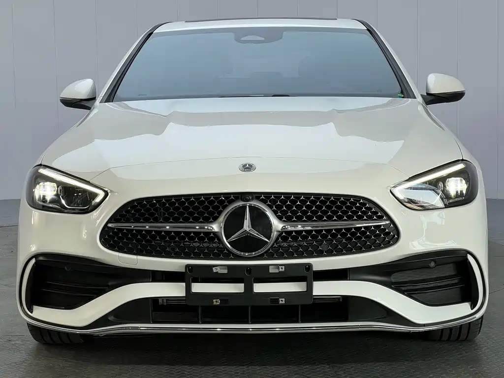 Mercedes-Benz C-Class — миниатюра 2