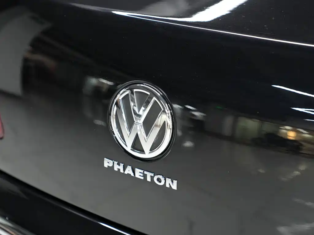 Volkswagen Phaeton — миниатюра 14