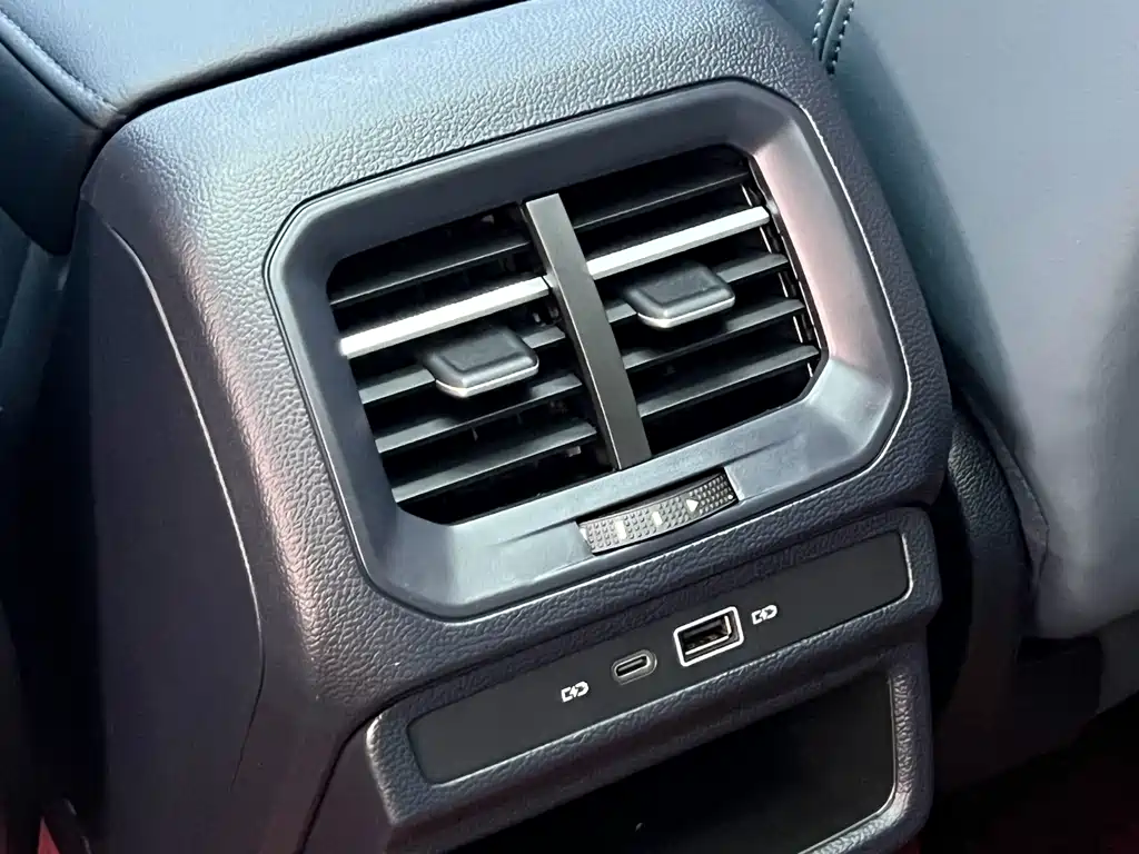 Volkswagen Tharu — миниатюра 16