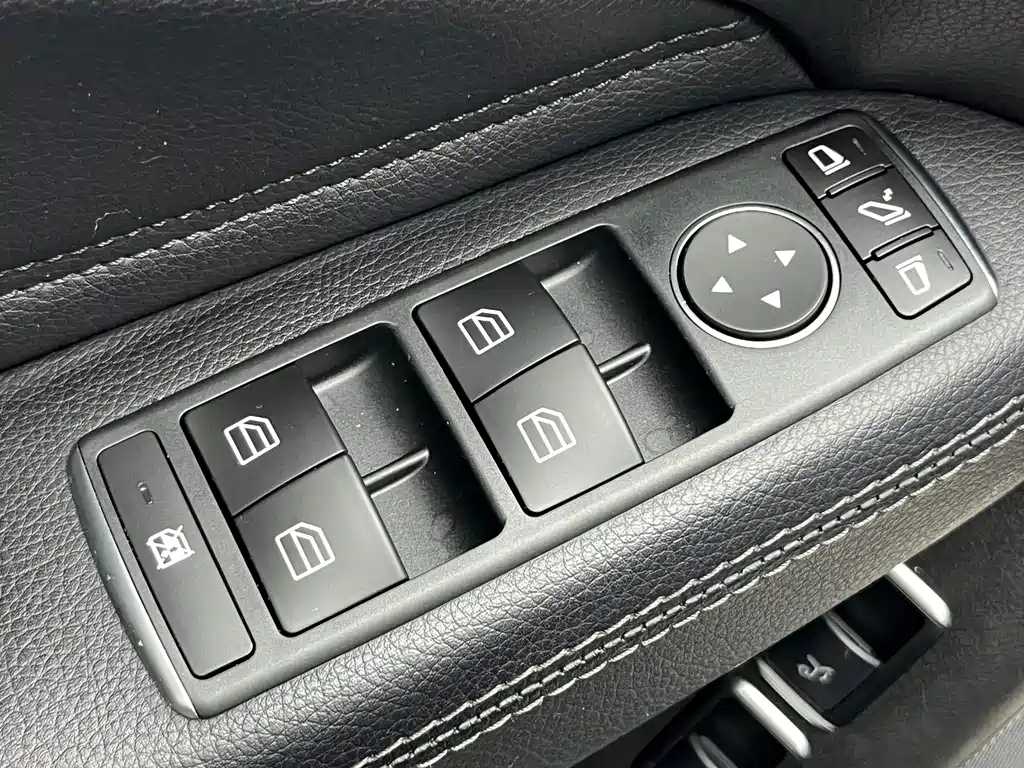 Mercedes-Benz GLS — миниатюра 13