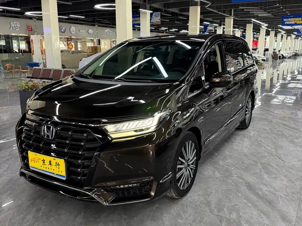 Honda Elysion — миниатюра 3