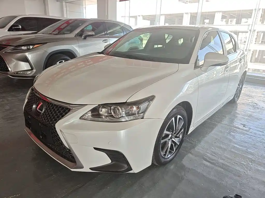 Lexus CT — фотографии объявления, Фото 2