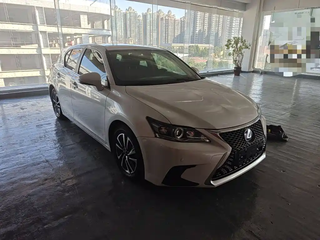 Lexus CT — фотографии объявления, Фото 4