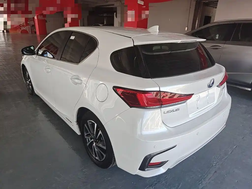 Lexus CT — фотографии объявления, Фото 5